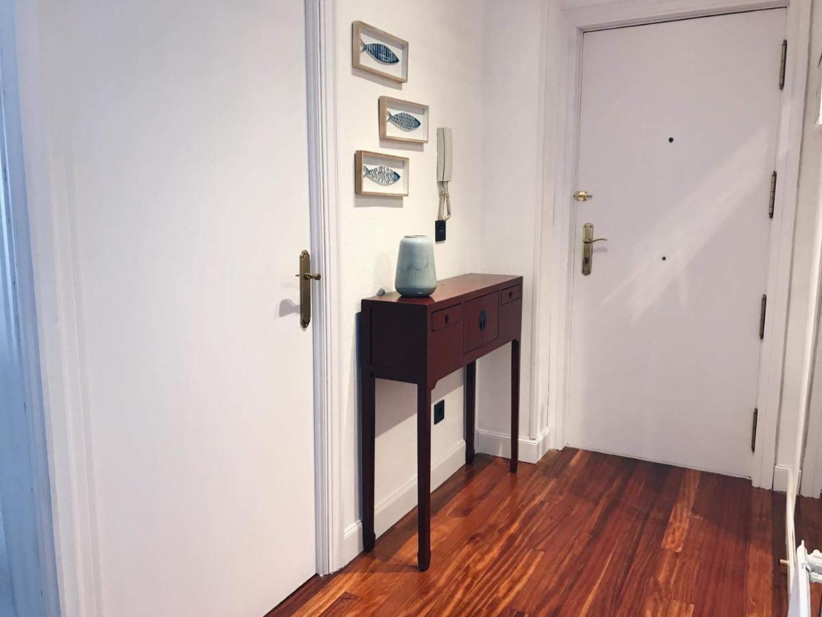 Muy Luminoso En San Mames Apartment Bilbao Luaran gambar
